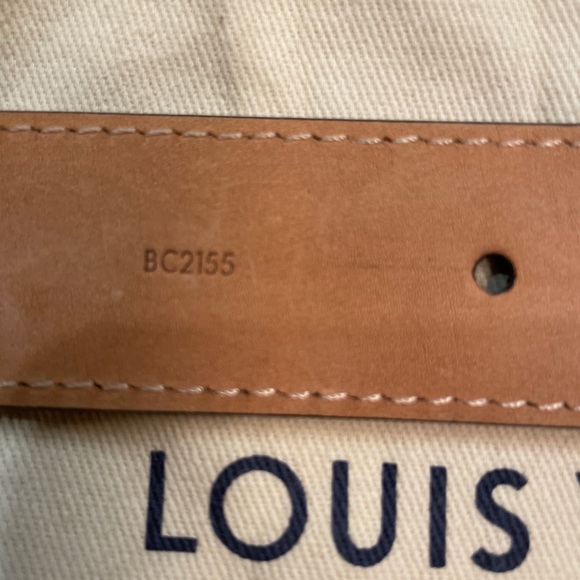 Louis Vuitton Essential V Belt 30MM Sz 80 NEW $765 - Picture 7 of 8